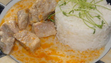 dusené bravčové mäso s ryžou