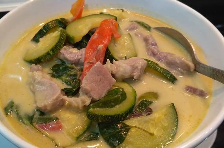 thajská pikantná polievka
