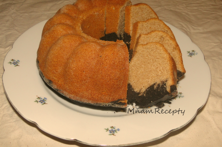 Šľahačková bábovka špaldová s čiernym kakaom - MňamRecepty.eu